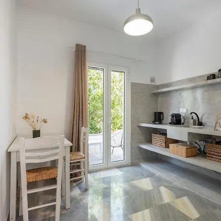 Artemida One * パロス島